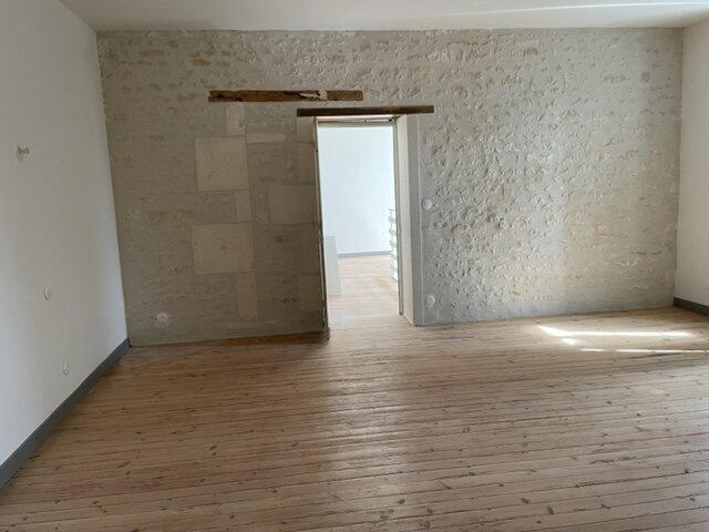 Maison - 280 m² - 6 pièces