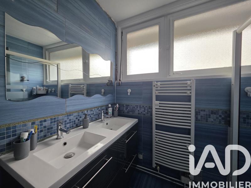 Maison - 104 m² - 5 pièces