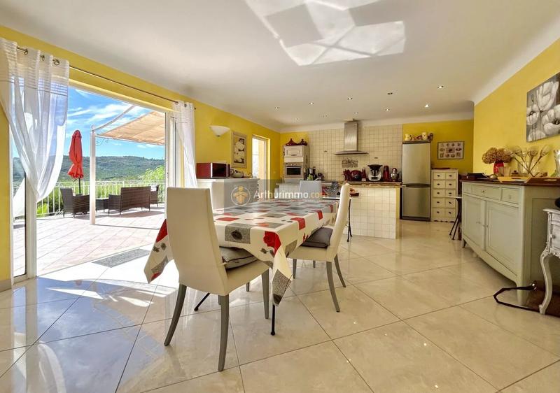 Maison - 150 m² - 7 pièces