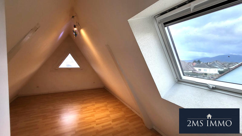 Duplex - 93 m² - 5 pièces