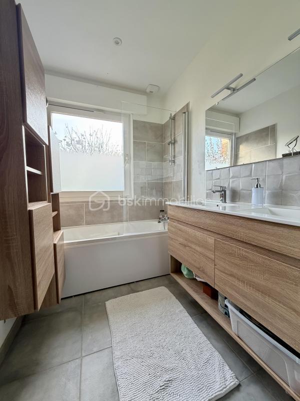 Pavillon - 128 m² - 4 pièces