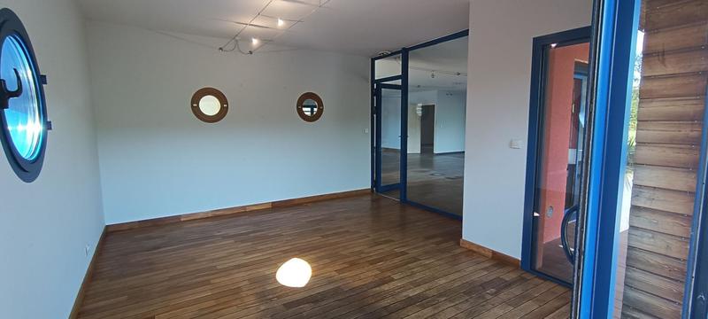 Maison - 160 m² - 4 pièces