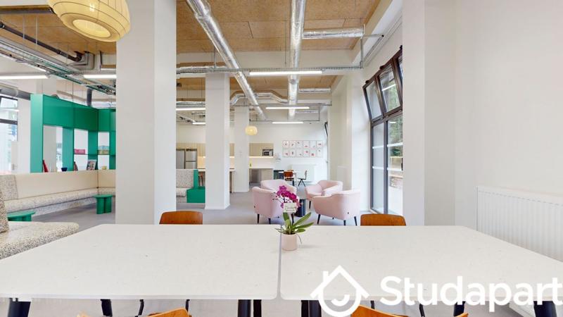 Chambre - 12 m² - 1 pièce