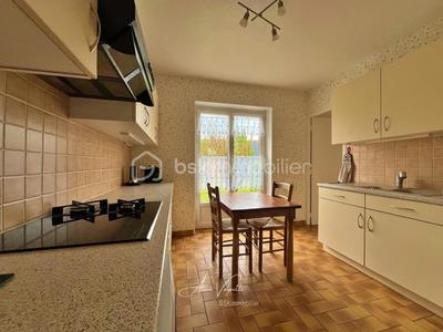 Maison - 104 m² - 5 pièces