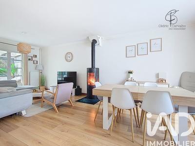 Maison - 102 m² - 6 pièces