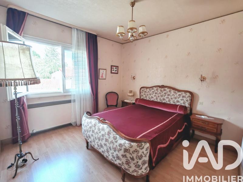 Maison - 206 m² - 7 pièces