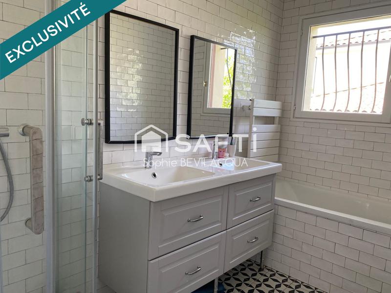 Maison - 215 m² - 9 pièces