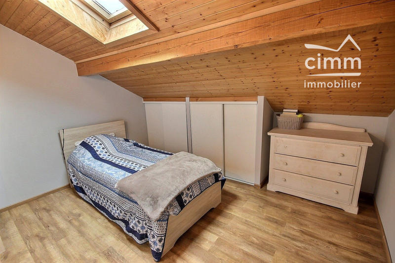 Maison - 169 m² - 9 pièces