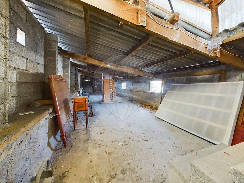 Maison - 220 m² - 6 pièces