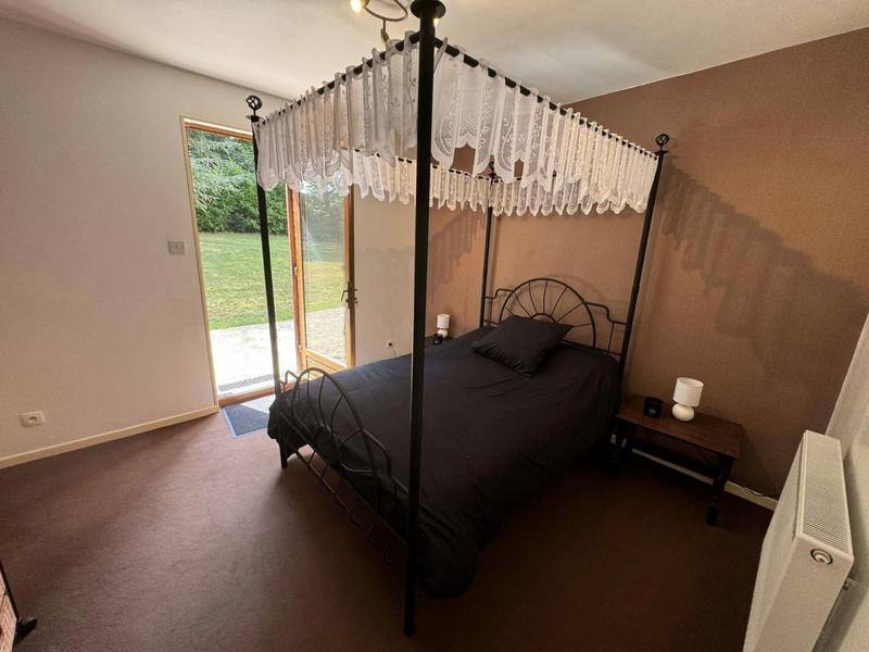 Maison - 218 m² - 12 pièces