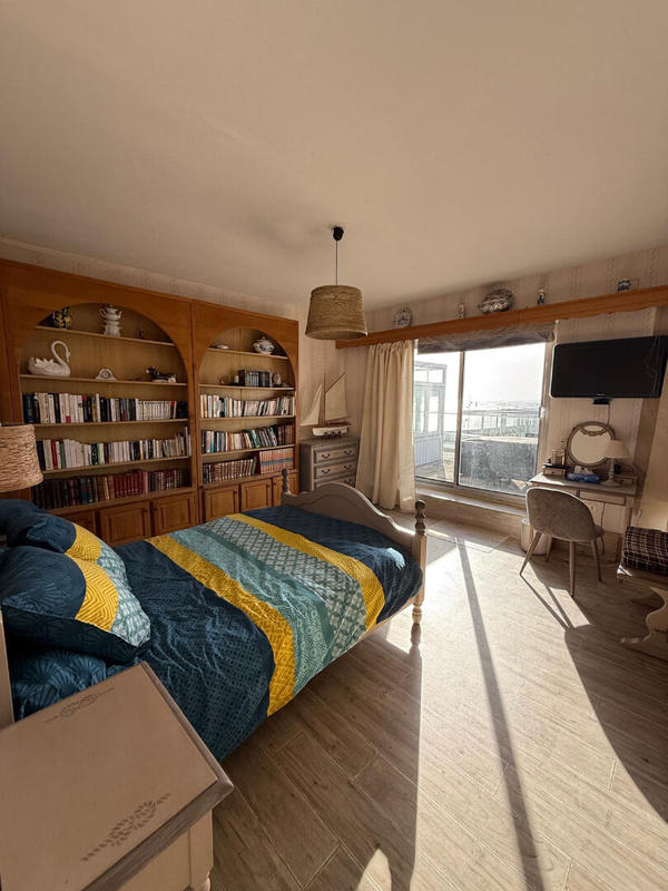 Appartement - 205 m² - 5 pièces