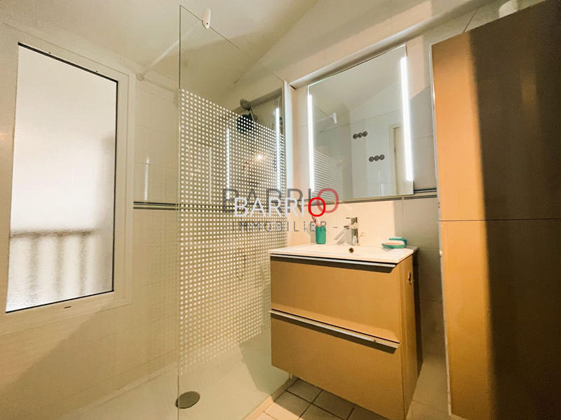 Appartement - 60 m² - 3 pièces