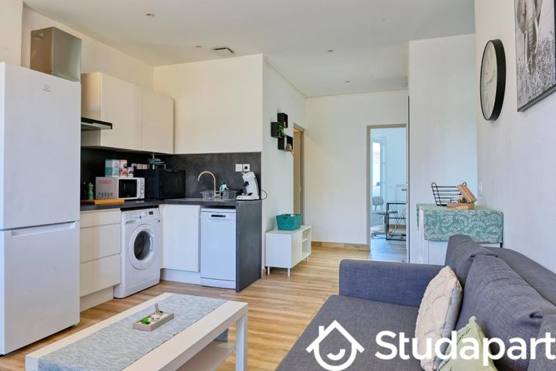 Chambre - 9 m² - 1 pièce