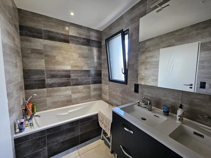 Maison - 118 m² - 5 pièces