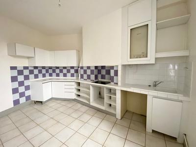 Appartement - 99 m² - 3 pièces