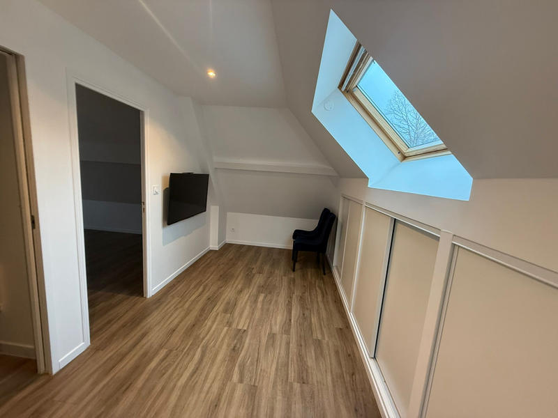 Maison - 160 m² - 9 pièces