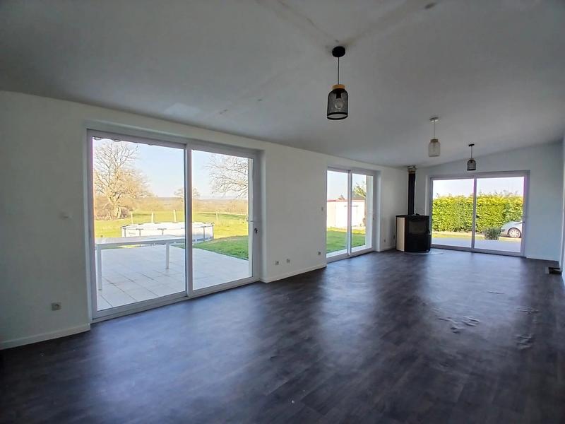 Maison - 228 m² - 6 pièces