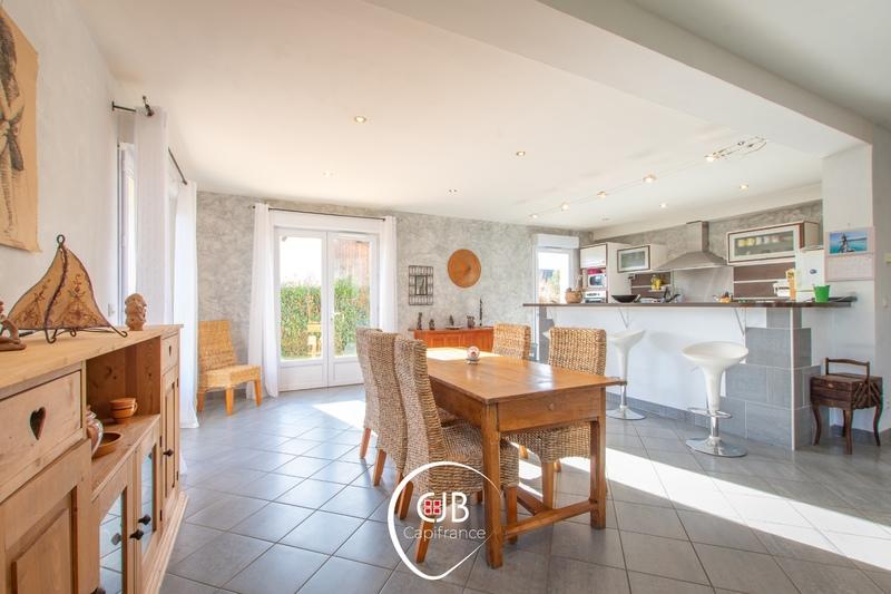 Maison - 137 m² - 4 pièces