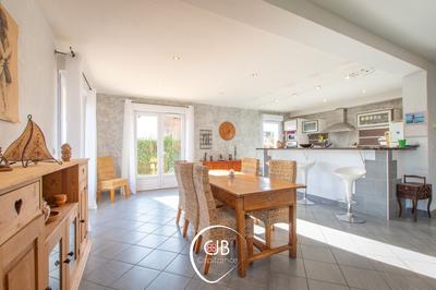 Maison - 137 m² - 4 pièces