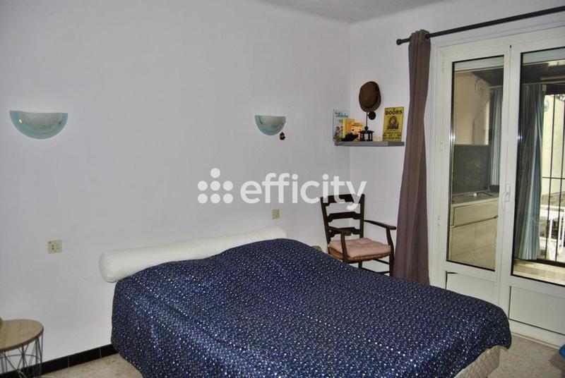 Villa - 100 m² - 5 pièces