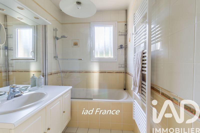 Maison - 88 m² - 5 pièces