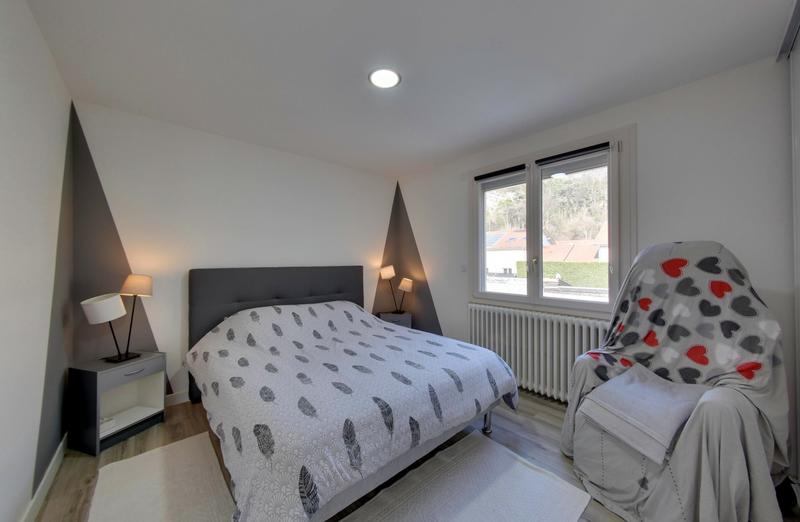 Maison traditionnelle - 228 m² - 8 pièces