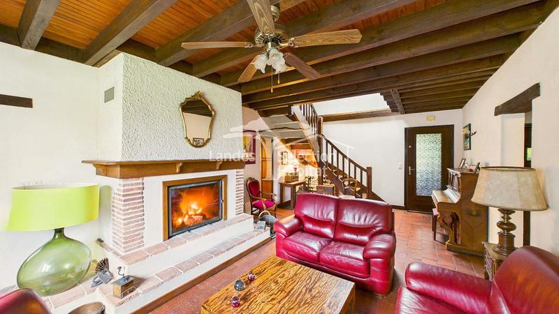 Maison - 180 m² - 7 pièces