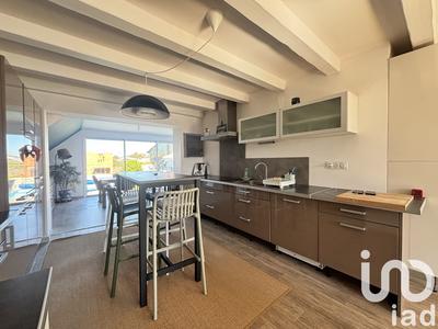 Maison - 213 m² - 8 pièces