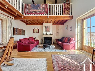 Maison - 207 m² - 6 pièces