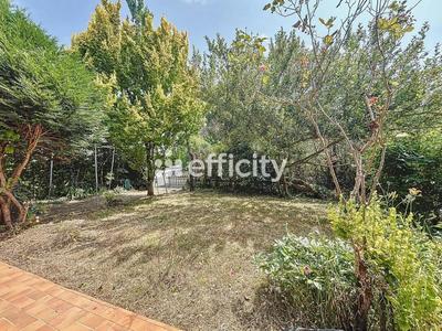 Maison - 165 m² - 10 pièces