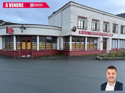 Immeuble - 217 m² - 10 pièces