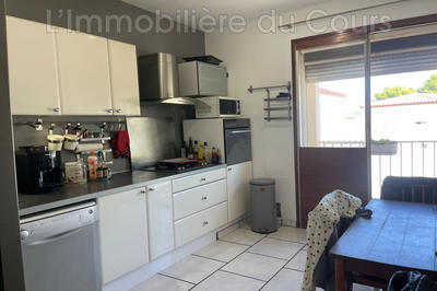 Appartement - 100 m² - 5 pièces