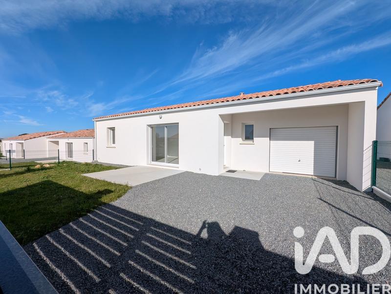 Maison - 90 m² - 4 pièces