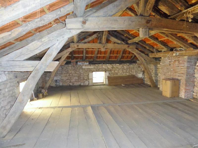 Maison - 167 m² - 8 pièces