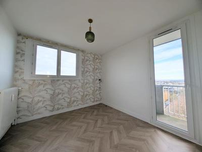 Appartement - 75 m² - 4 pièces