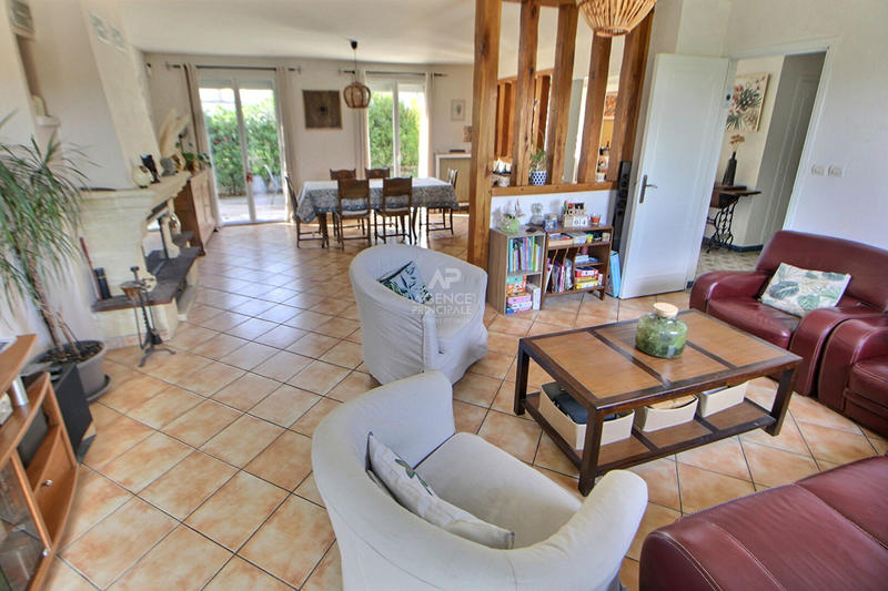 Maison - 143 m² - 6 pièces