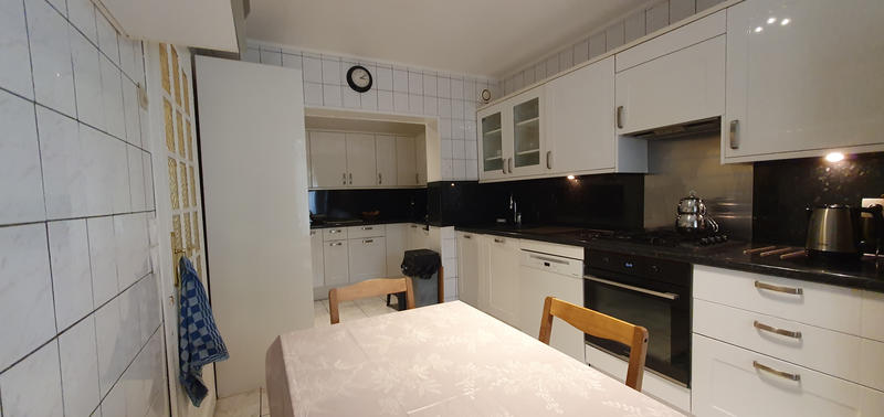 Maison - 96 m² - 5 pièces