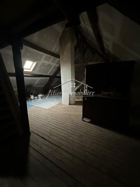 Maison - 183 m² - 6 pièces