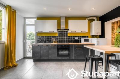 Chambre - 9 m² - 1 pièce