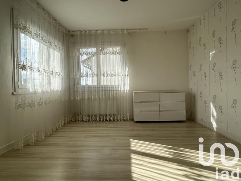 Maison - 207 m² - 5 pièces