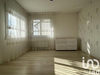 Maison - 207 m² - 5 pièces