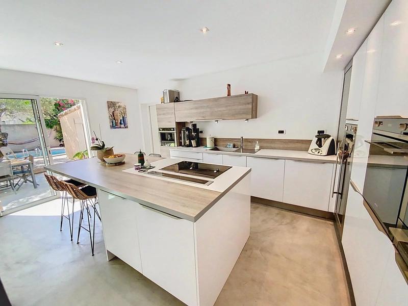 Villa - 180 m² - 5 pièces