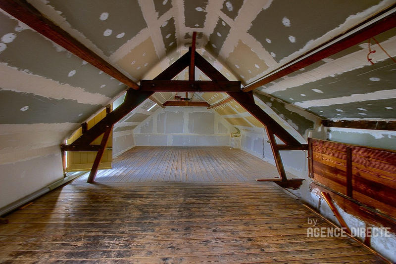 Maison - 93 m² - 4 pièces