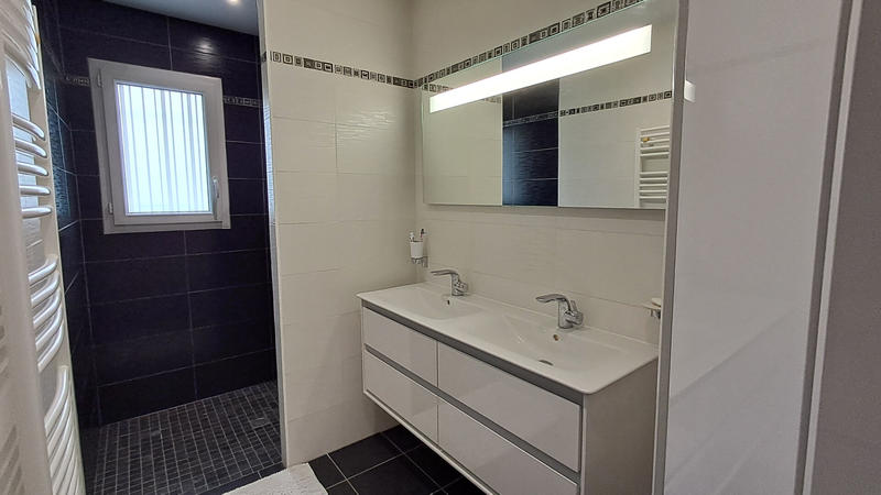 Maison - 142 m² - 6 pièces