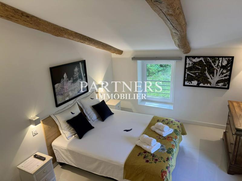 Bastide - 357 m² - 11 pièces