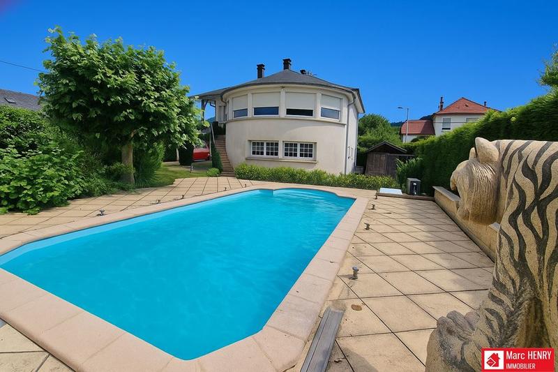 Maison traditionnelle - 164 m² - 5 pièces