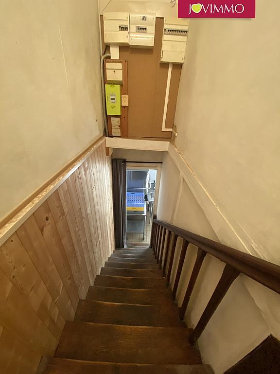 Maison - 335 m² - 16 pièces