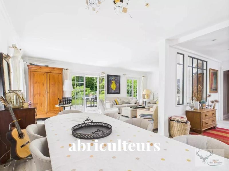 Maison - 167 m² - 6 pièces