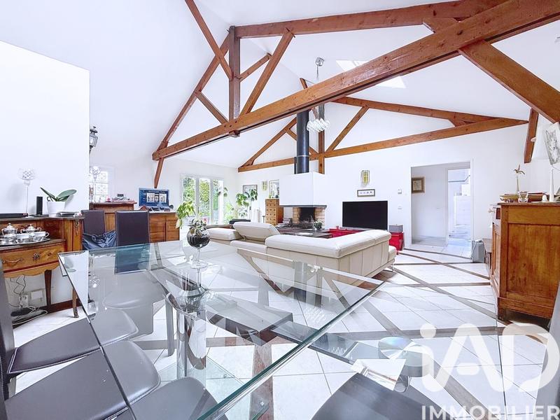 Maison - 159 m² - 6 pièces