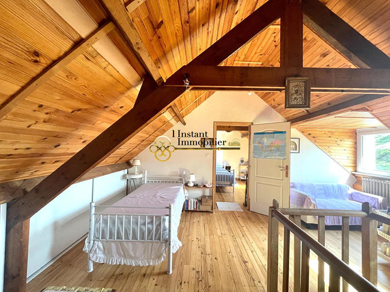 Maison - 94 m² - 5 pièces